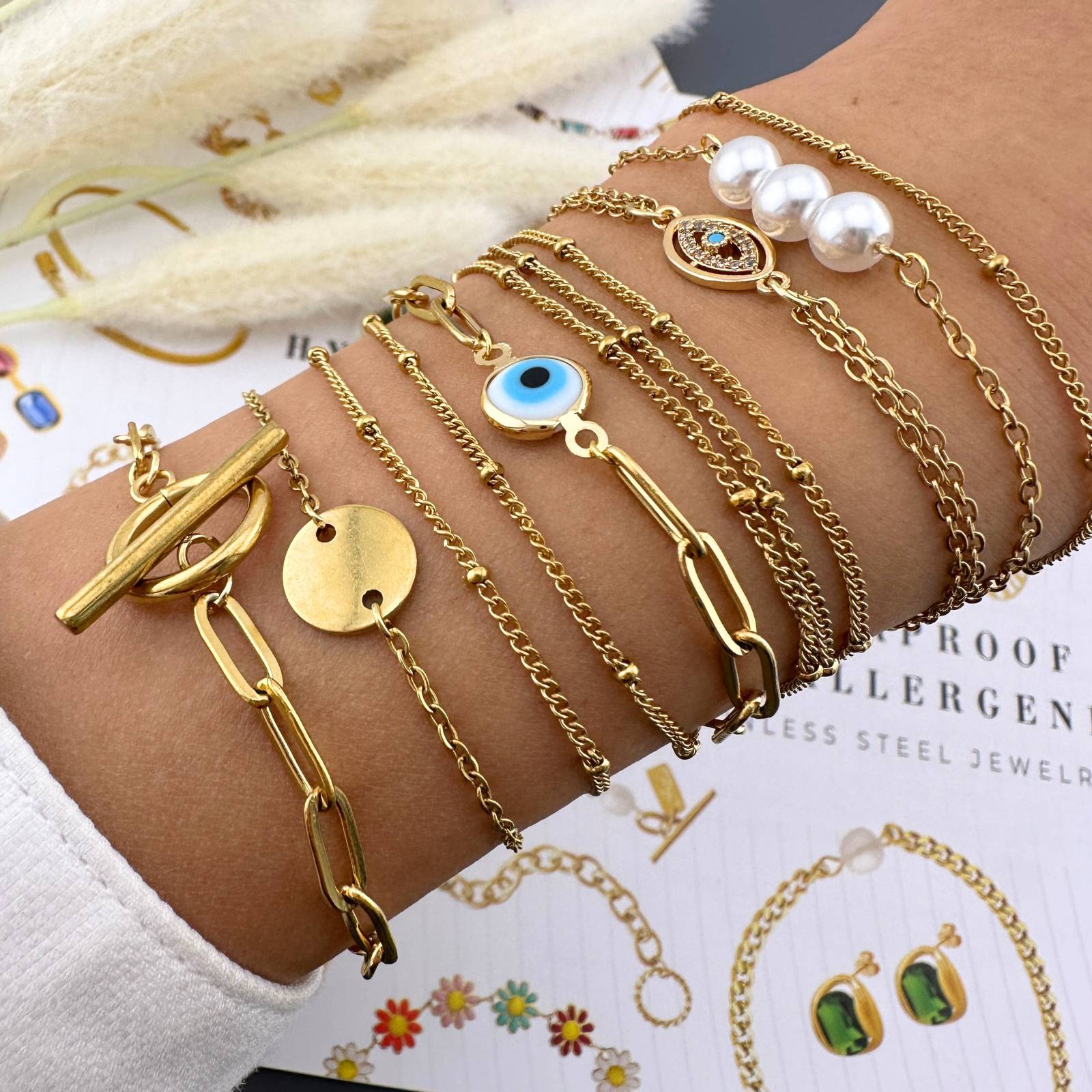 Modern Gold Chain Bracelet 2
