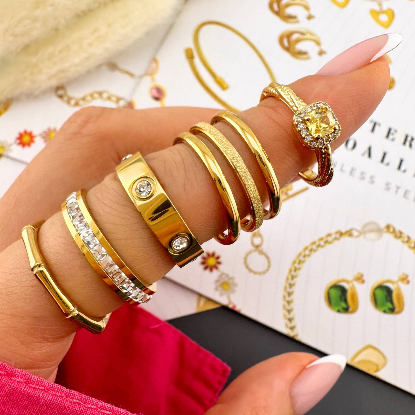 Elegant Gold Stone Ring 1