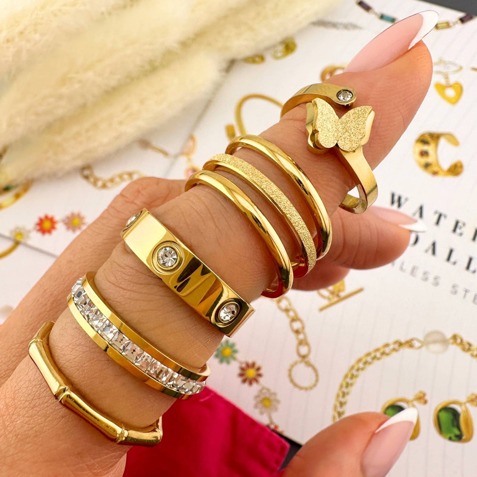 Elegant Gold Stone Ring 2