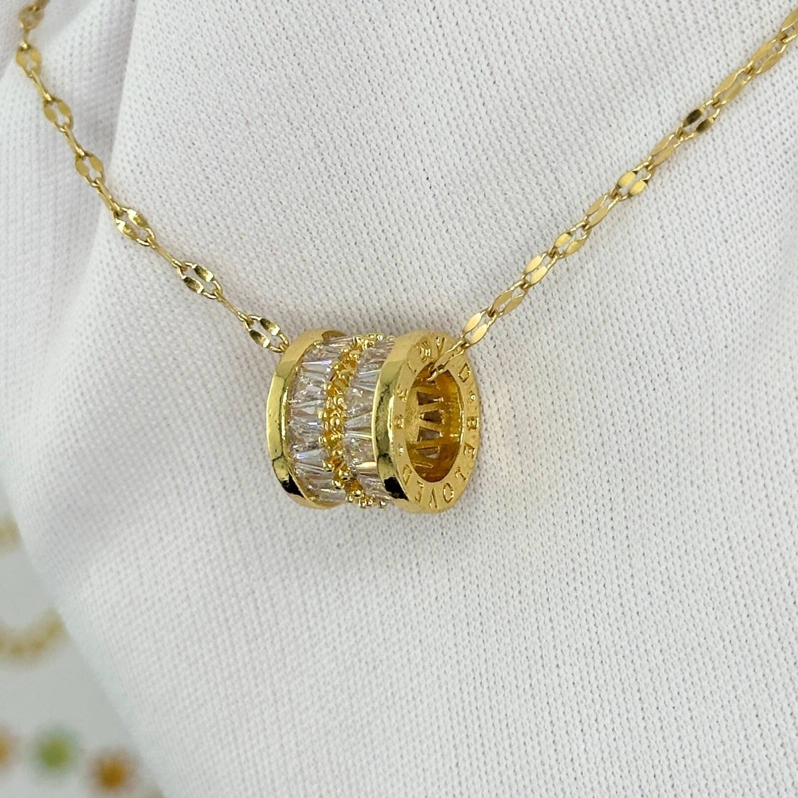 Golden Crystal Barrel Necklace 3