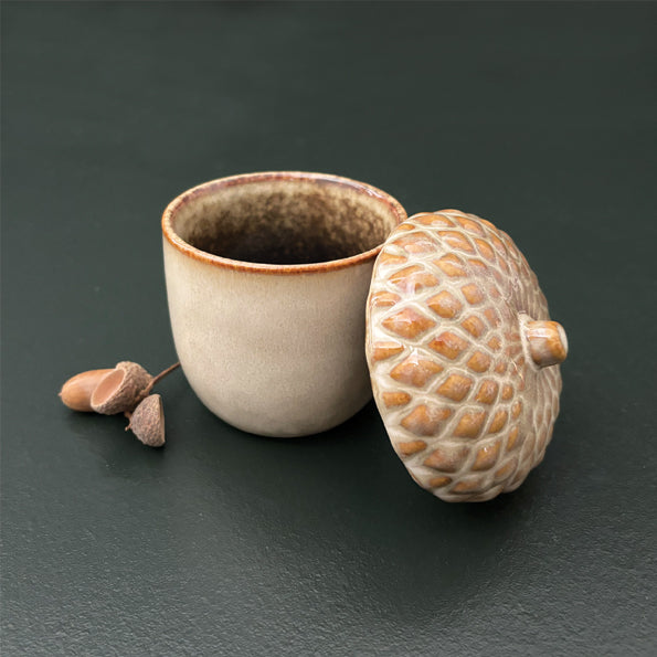 Acorn Ceramic Storage Jar – A Unique & Nature-Inspired Home Accent