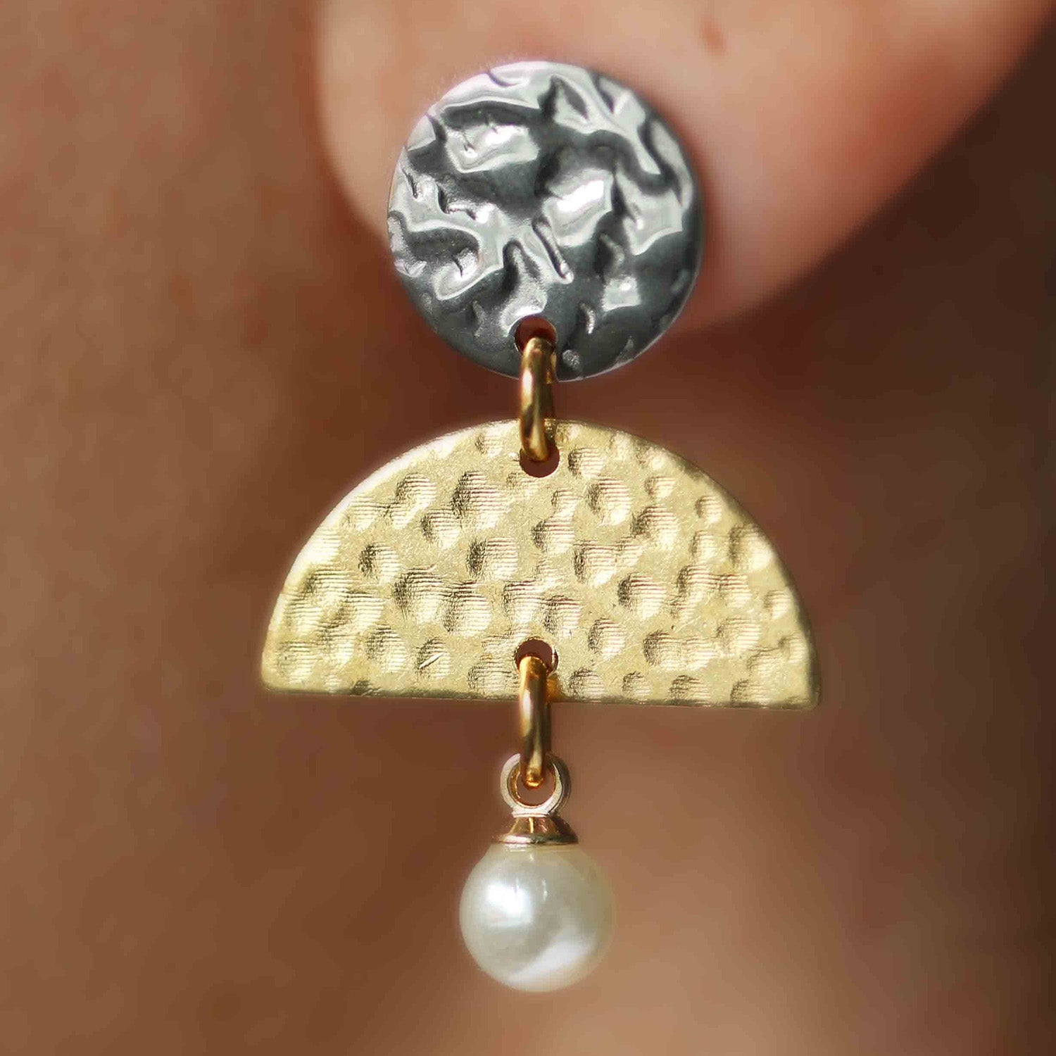 Minimal Silver & Gold Pearl Earrings 1