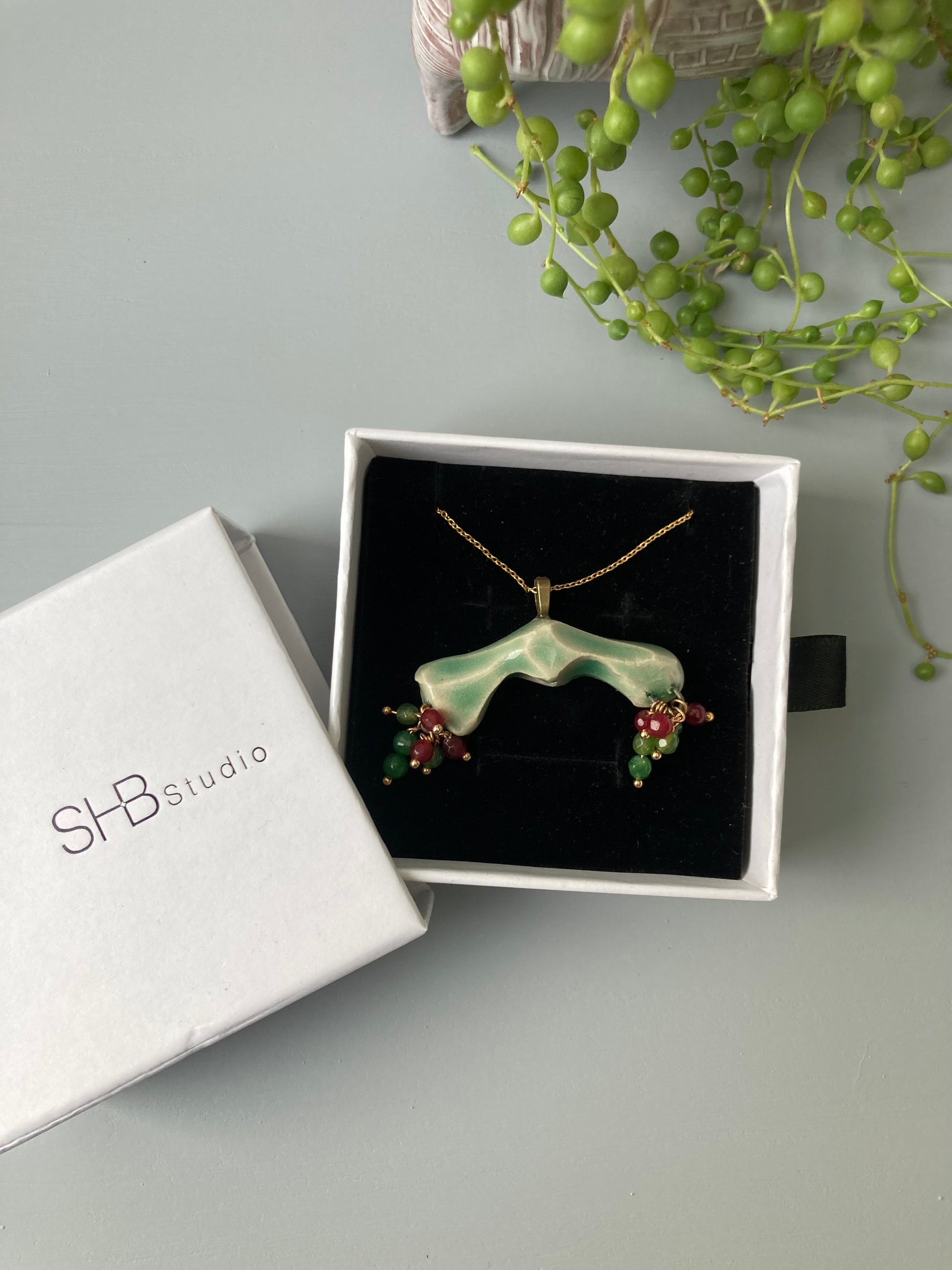 Green ceramic pendant necklace
