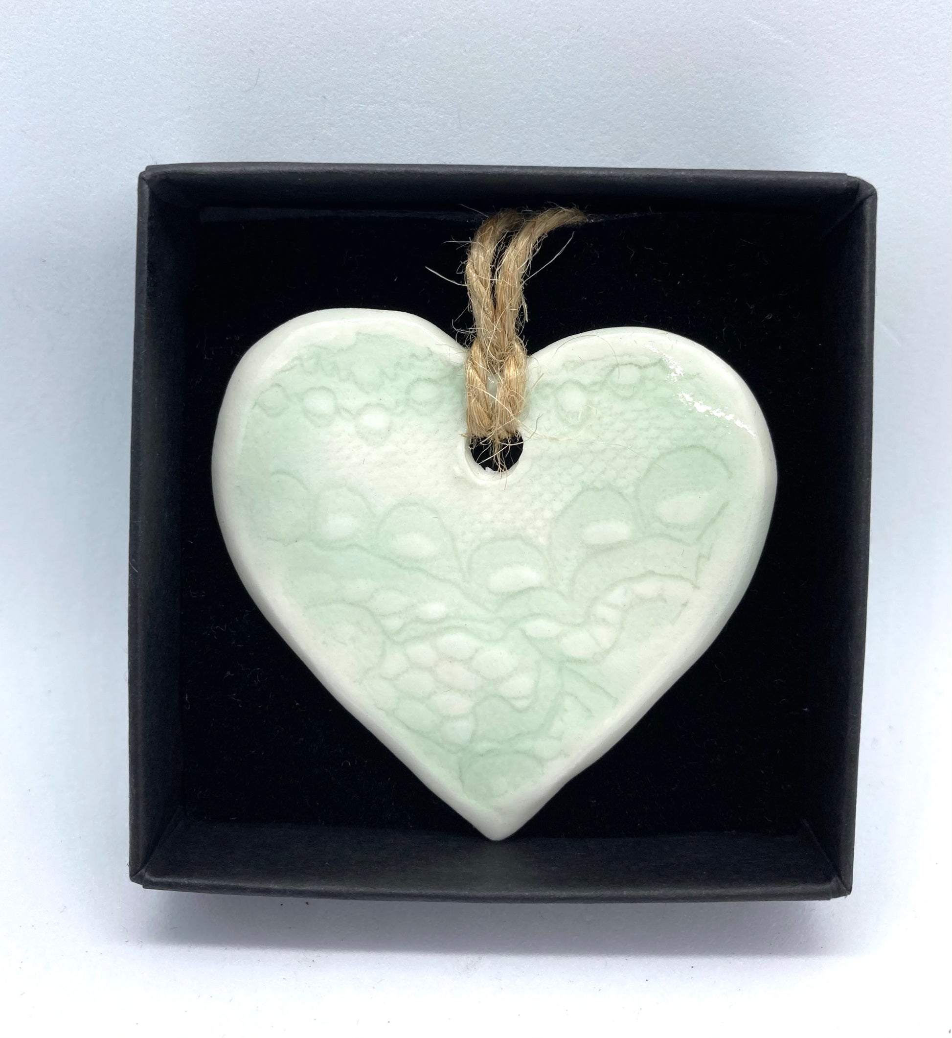 heart tag, heart shape