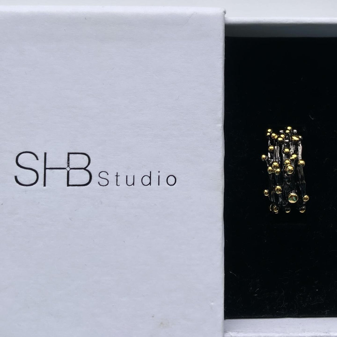 Gold small pearls ring 1