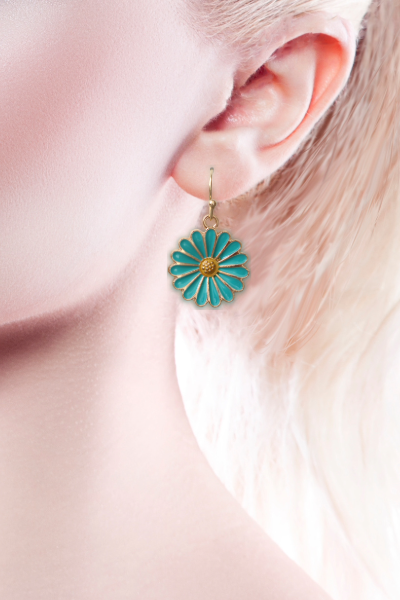 blue daisy earrings 1