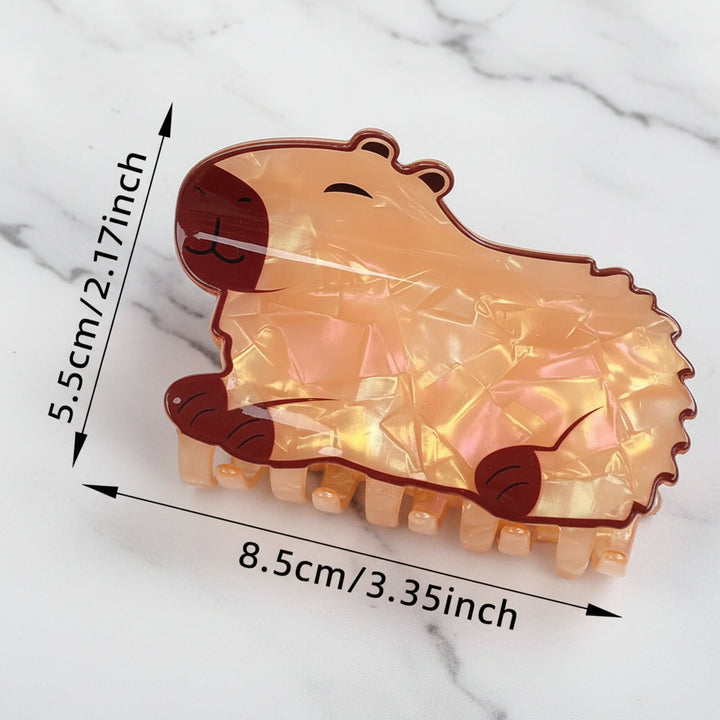 capybara hair clip claw with measurements on a light background