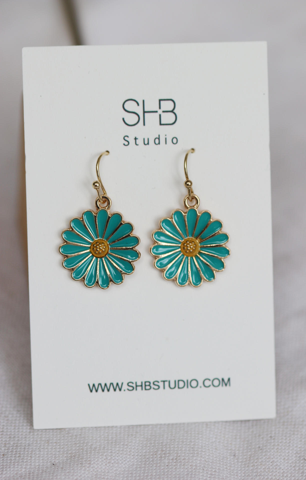 Vintage-Inspired Blue Daisy Earrings