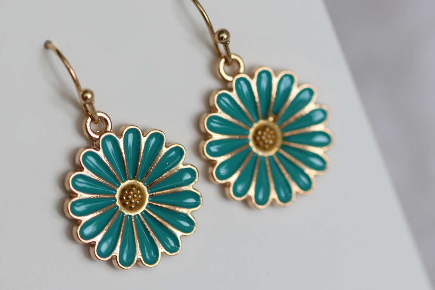 Vintage-Inspired Blue Daisy Earrings