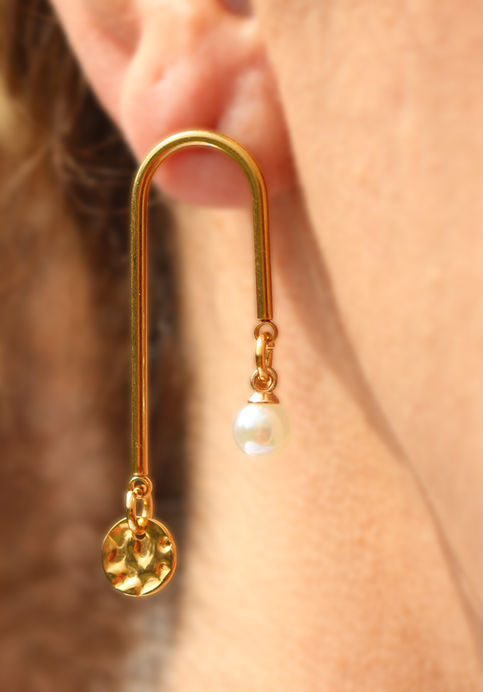 U Shape Earrings and Gold Pearl