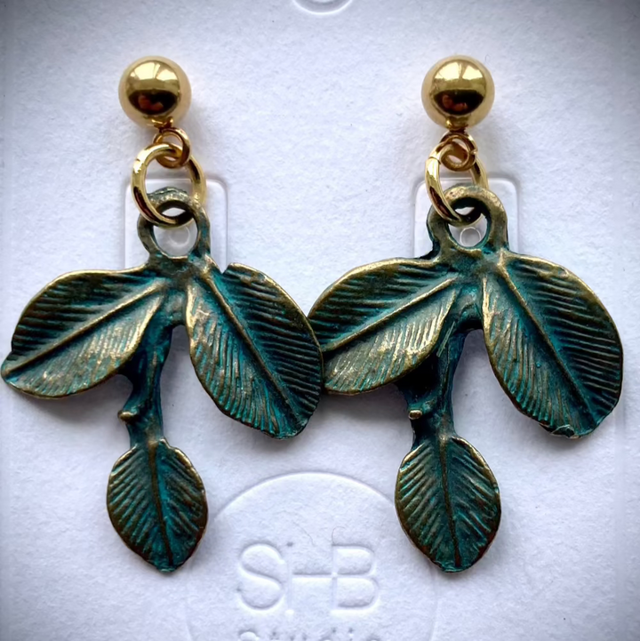 Antique Colour Leaf Earrings - Elegant Vintage Drop Earrings 1