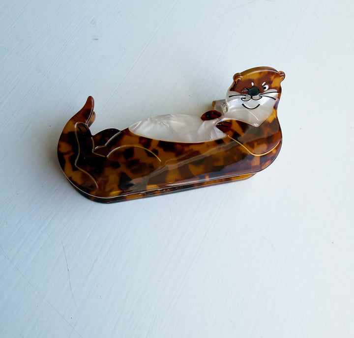 Otter Hair Claw Clip | Cute Tortoiseshell Acetate Hair Accessory for Animal Lovers