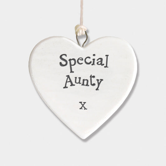 White porcelain heart hanging decoration with the words “Special Aunty” and a small heart, displayed on a neutral background.