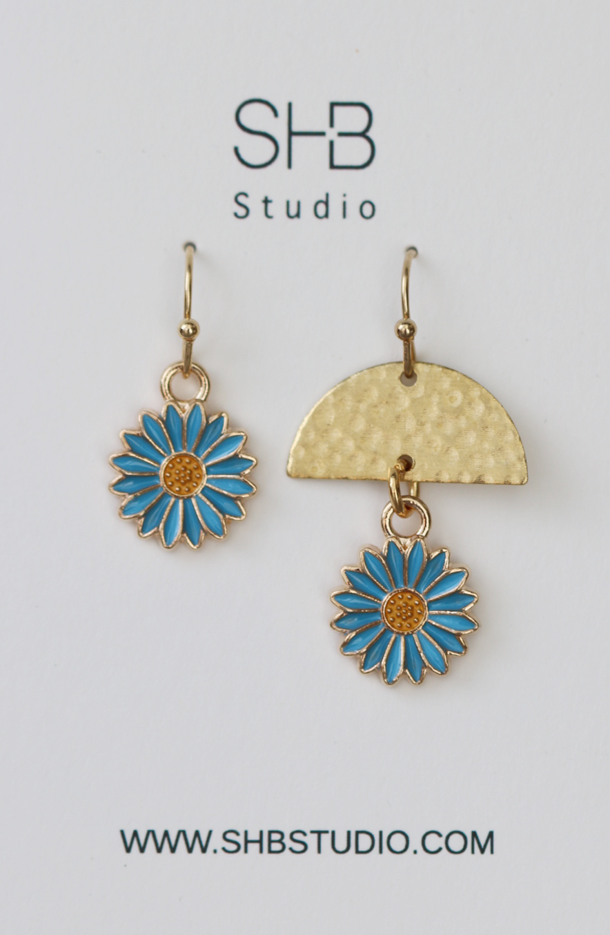 Asymmetrical Blue Flower Drop Earrings-E39