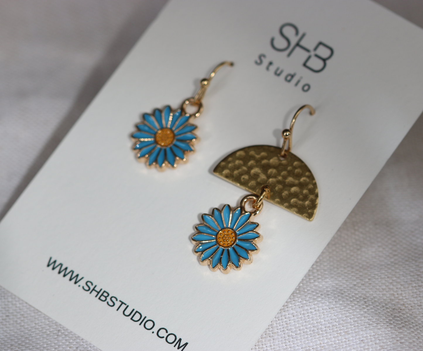 Asymmetrical Blue Flower Drop Earrings-E39