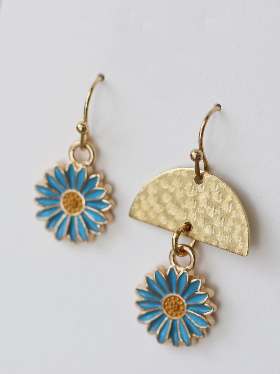 Asymmetrical Blue Flower Drop Earrings-E39