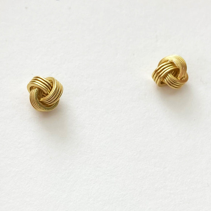 elegant knot silver studs gold plated