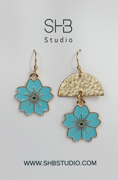 Asymmetrical Blue Flower Drop Earrings-E41