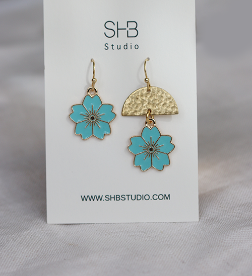 Asymmetrical Blue Flower Drop Earrings-E41