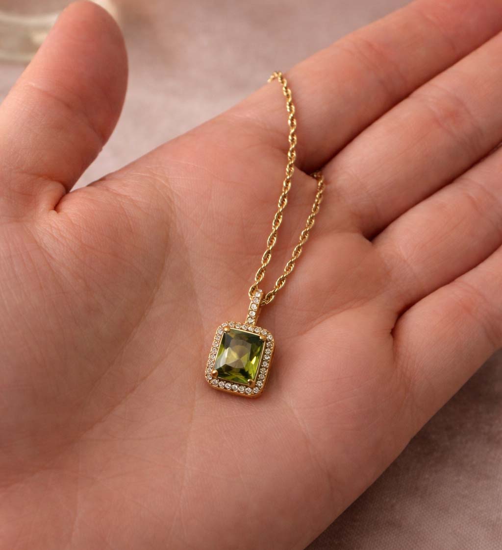 White Zircon Square Necklace | 18K Gold PVD Stainless Steel | Tarnish Free