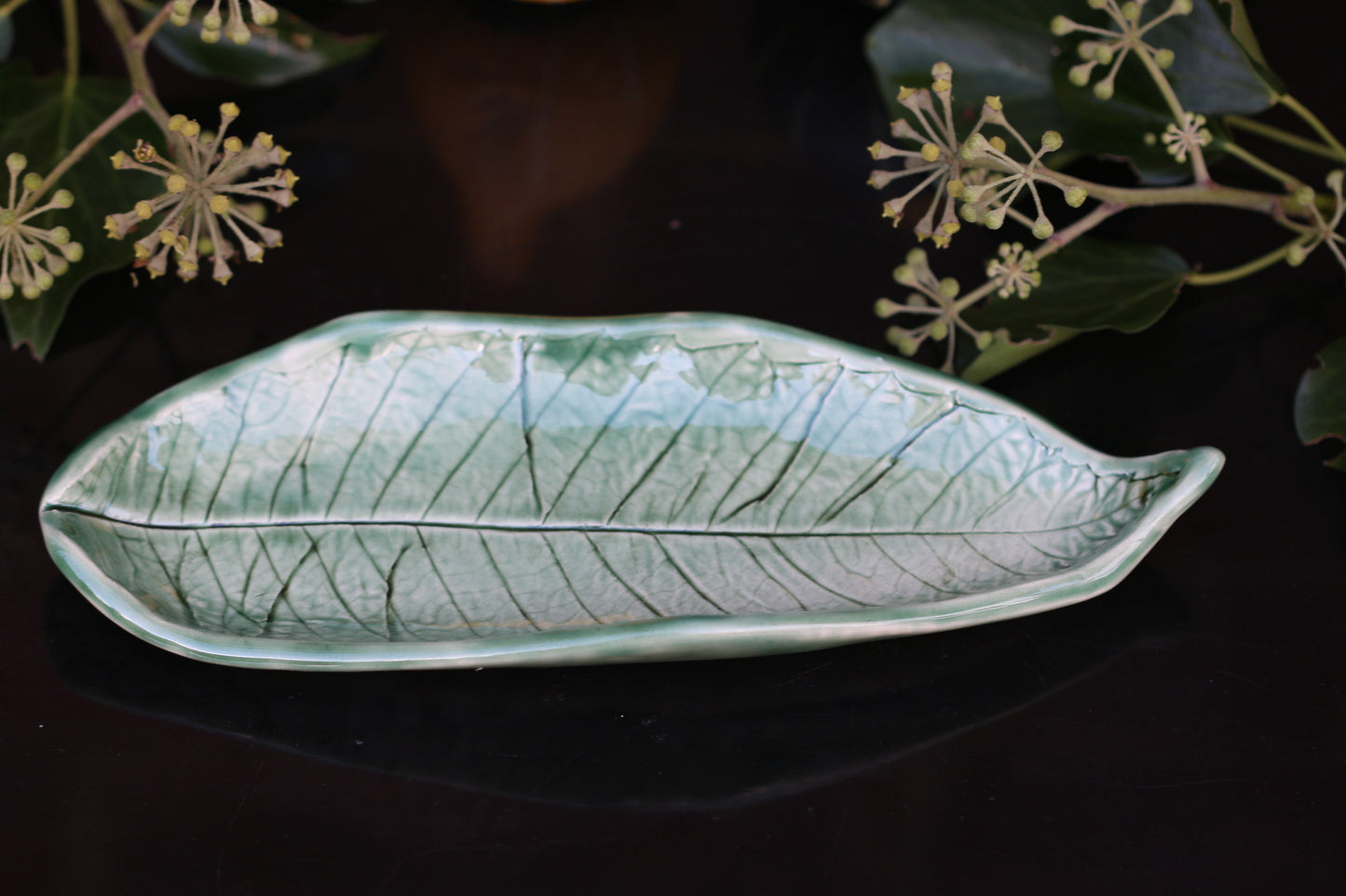 Green Leaf Dish-Handmade Ceramic Leaf